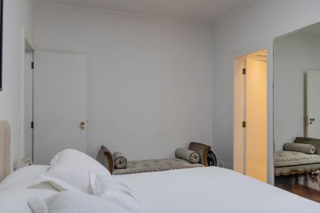 Apartamento à venda com 235m², 4 quartos e 3 vagasSuíte 1