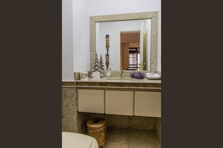 Apartamento à venda com 235m², 4 quartos e 3 vagasLavabo