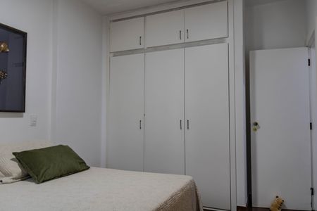 Apartamento à venda com 235m², 4 quartos e 3 vagasSuíte 2