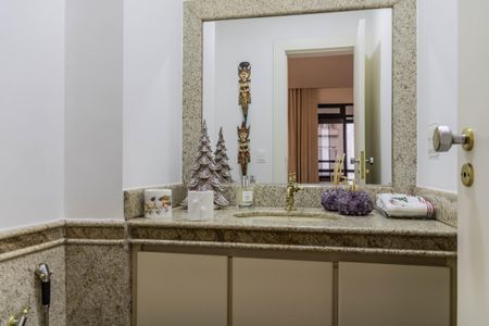 Lavabo de apartamento à venda com 4 quartos, 235m² em Gutierrez, Belo Horizonte