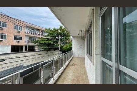 Apartamento à venda com 88m², 2 quartos e 2 vagasVaranda