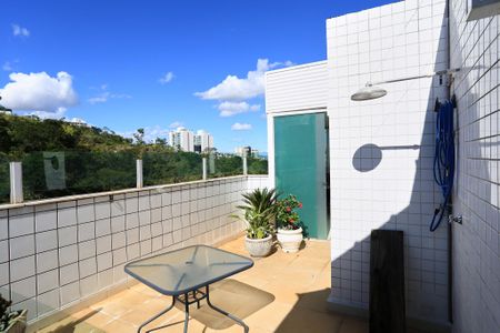 Apartamento à venda com 192m², 3 quartos e 4 vagasCobertura