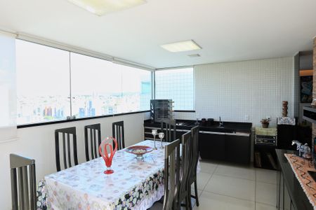 Apartamento à venda com 192m², 3 quartos e 4 vagasSala de Jantar
