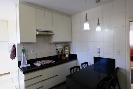 Apartamento à venda com 192m², 3 quartos e 4 vagasCozinha