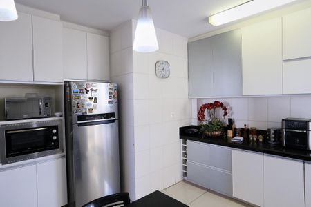 Apartamento à venda com 192m², 3 quartos e 4 vagasCozinha