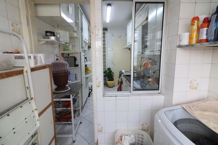 Apartamento à venda com 100m², 2 quartos e 1 vagaCozinha e Área de Serviço