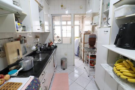 Apartamento à venda com 100m², 2 quartos e 1 vagaCozinha e Área de Serviço