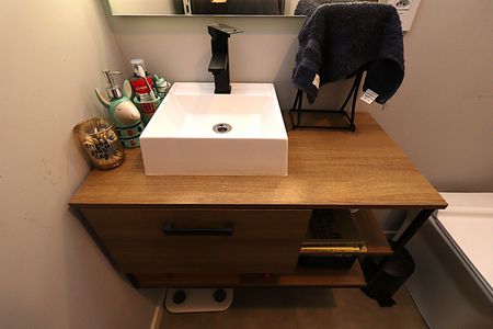 Apartamento para alugar com 48m², 1 quarto e sem vagaBanheiro - Armário 