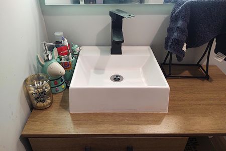 Apartamento para alugar com 48m², 1 quarto e sem vagaBanheiro - torneira