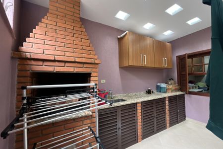 Casa à venda com 199m², 4 quartos e 4 vagasQuintal