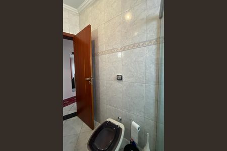 Casa à venda com 199m², 4 quartos e 4 vagasBanheiro Corredor