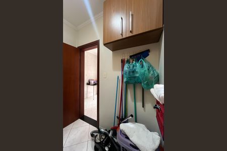 Casa à venda com 199m², 4 quartos e 4 vagasQuarto de Serviço