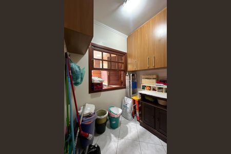 Casa à venda com 199m², 4 quartos e 4 vagasQuarto de Serviço