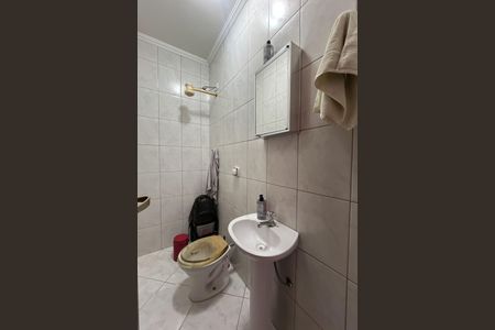 Casa à venda com 199m², 4 quartos e 4 vagasBanheiro de serviço