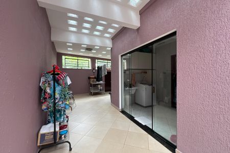 Casa à venda com 199m², 4 quartos e 4 vagasQuintal