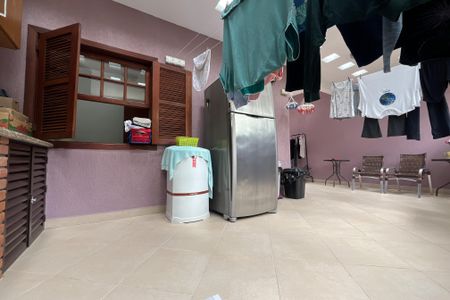 Casa à venda com 199m², 4 quartos e 4 vagasQuintal