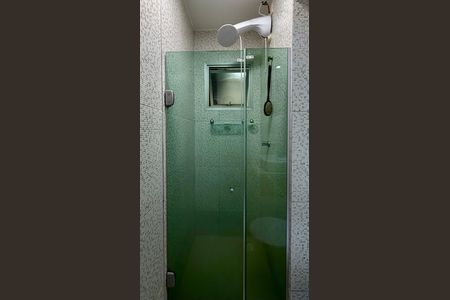 Apartamento à venda com 57m², 2 quartos e 1 vagaBanheiro Social