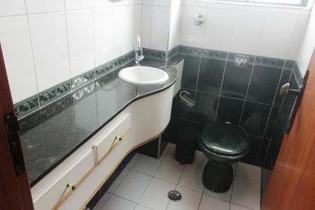 Apartamento para alugar com 285m², 3 quartos e 1 vagaLavabo