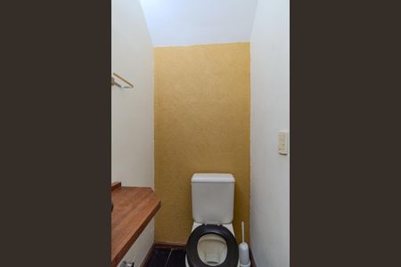 Casa de condomínio à venda com 95m², 2 quartos e 1 vagaLavabo