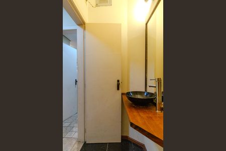 Casa de condomínio à venda com 95m², 2 quartos e 1 vagaLavabo