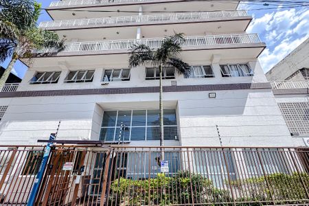 Apartamento à venda com 51m², 2 quartos e 1 vagaFachada - Plaquinha