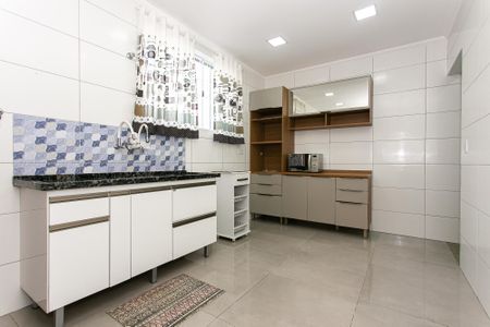 Casa para alugar com 178m², 2 quartos e 2 vagasCozinha