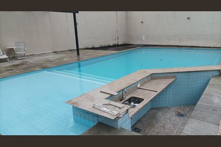 Apartamento para alugar com 700m², 3 quartos e 6 vagas Apartamento para alugar com 700m², 3 quartos e 6 vagasÁrea comum - Piscina