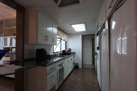 Apartamento para alugar com 700m², 3 quartos e 6 vagasCozinha