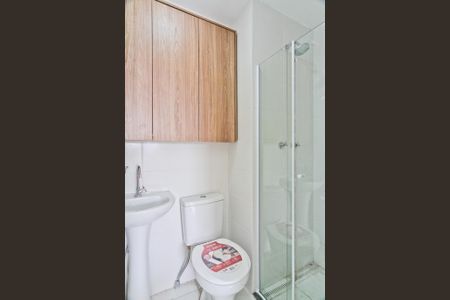 Banheiro de apartamento para alugar com 1 quarto, 31m² em Vila Albertina, São Paulo