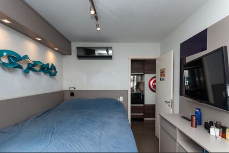 Apartamento à venda com 42m², 1 quarto e 1 vagaQuarto