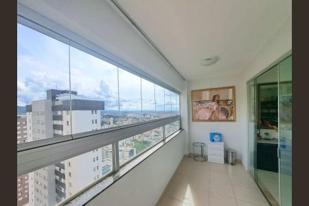 Apartamento para alugar com 230m², 4 quartos e 4 vagas