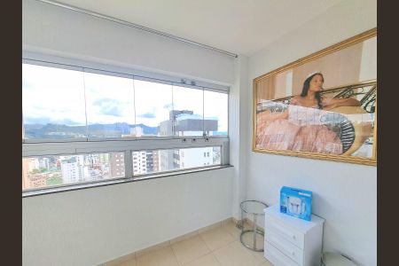 Apartamento para alugar com 230m², 4 quartos e 4 vagas
