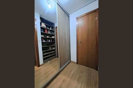 Apartamento para alugar com 230m², 4 quartos e 4 vagas