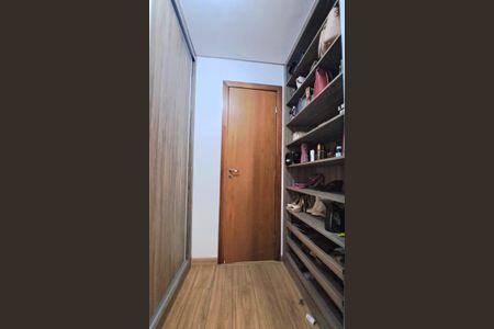 Apartamento para alugar com 4 quartos, 230m² em Buritis, Belo Horizonte