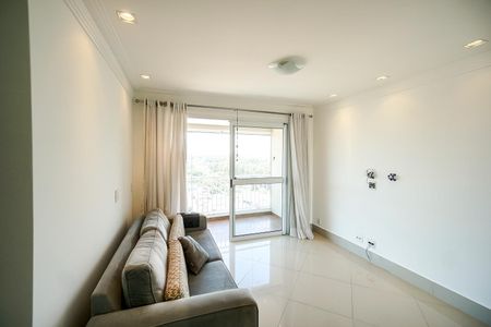 Sala de estar de apartamento para alugar com 3 quartos, 83m² em Parque Maria Luiza, São Paulo