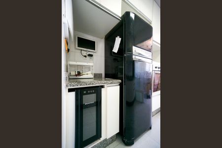 Apartamento para alugar com 83m², 3 quartos e 2 vagasAdega