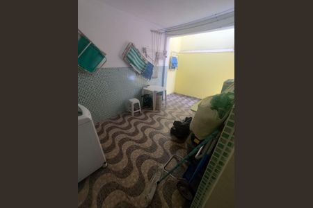 Foto 23 de casa à venda com 4 quartos, 200m² em Jardim Helena, Taboão da Serra