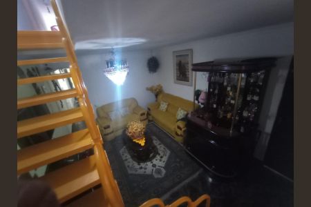 Foto 06 de casa à venda com 4 quartos, 200m² em Jardim Helena, Taboão da Serra