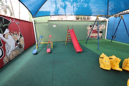 Casa de condomínio à venda com 115m², 3 quartos e 2 vagasÁrea comum - Playground