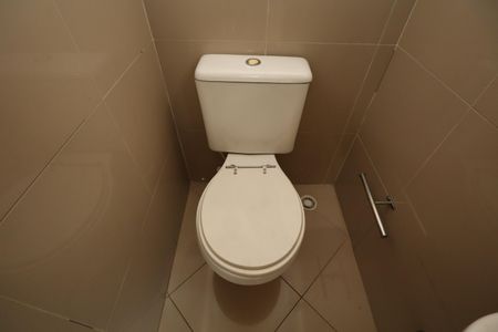 Casa de condomínio à venda com 115m², 3 quartos e 2 vagasLavabo