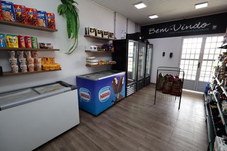 Casa de condomínio à venda com 115m², 3 quartos e 2 vagasMercado 24h