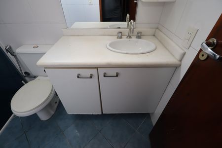 Casa de condomínio à venda com 115m², 3 quartos e 2 vagasBanheiro