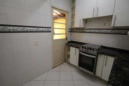 Casa de condomínio à venda com 115m², 3 quartos e 2 vagasCozinha