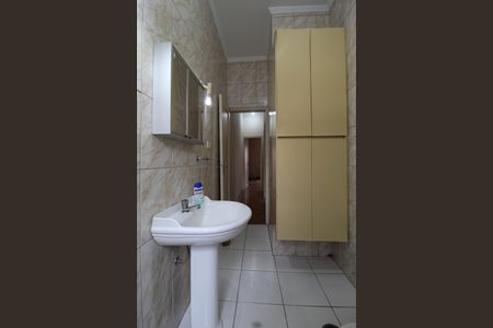 Casa à venda com 151m², 2 quartos e 1 vagaBanheiro 1