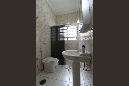 Casa à venda com 151m², 2 quartos e 1 vagaBanheiro 1