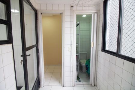 Apartamento à venda com 65m², 2 quartos e 1 vagaÁrea de Serviço