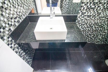 Apartamento à venda com 65m², 2 quartos e 1 vagaBanheiro