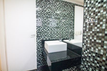 Apartamento à venda com 65m², 2 quartos e 1 vagaBanheiro