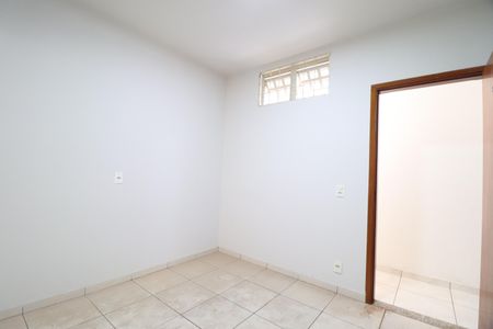 Sala/Quarto de kitnet/studio para alugar com 1 quarto, 18m² em Martins, Uberlândia