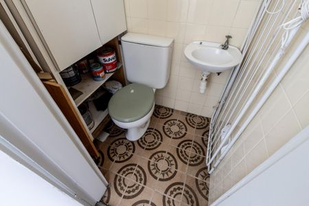 Apartamento à venda com 158m², 2 quartos e 2 vagasBanheiro de Serviço